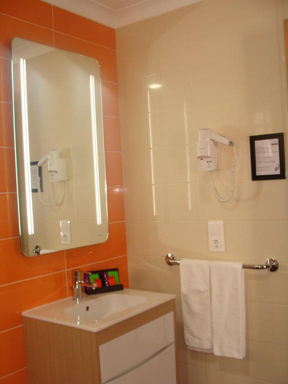 Apartamentos Kosmos Horta  Szoba fotó