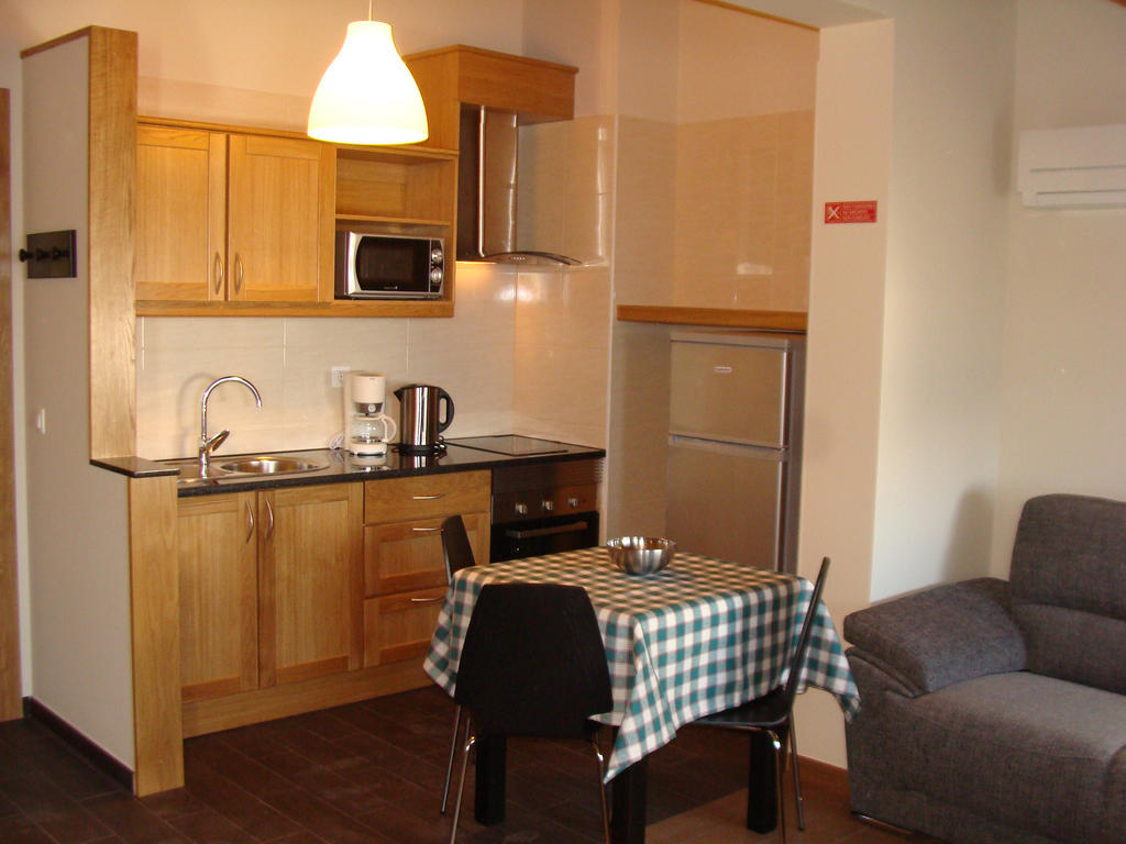 Apartamentos Kosmos Horta  Szoba fotó